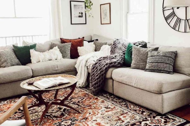 Making Your Home Cozy with Cushion Covers